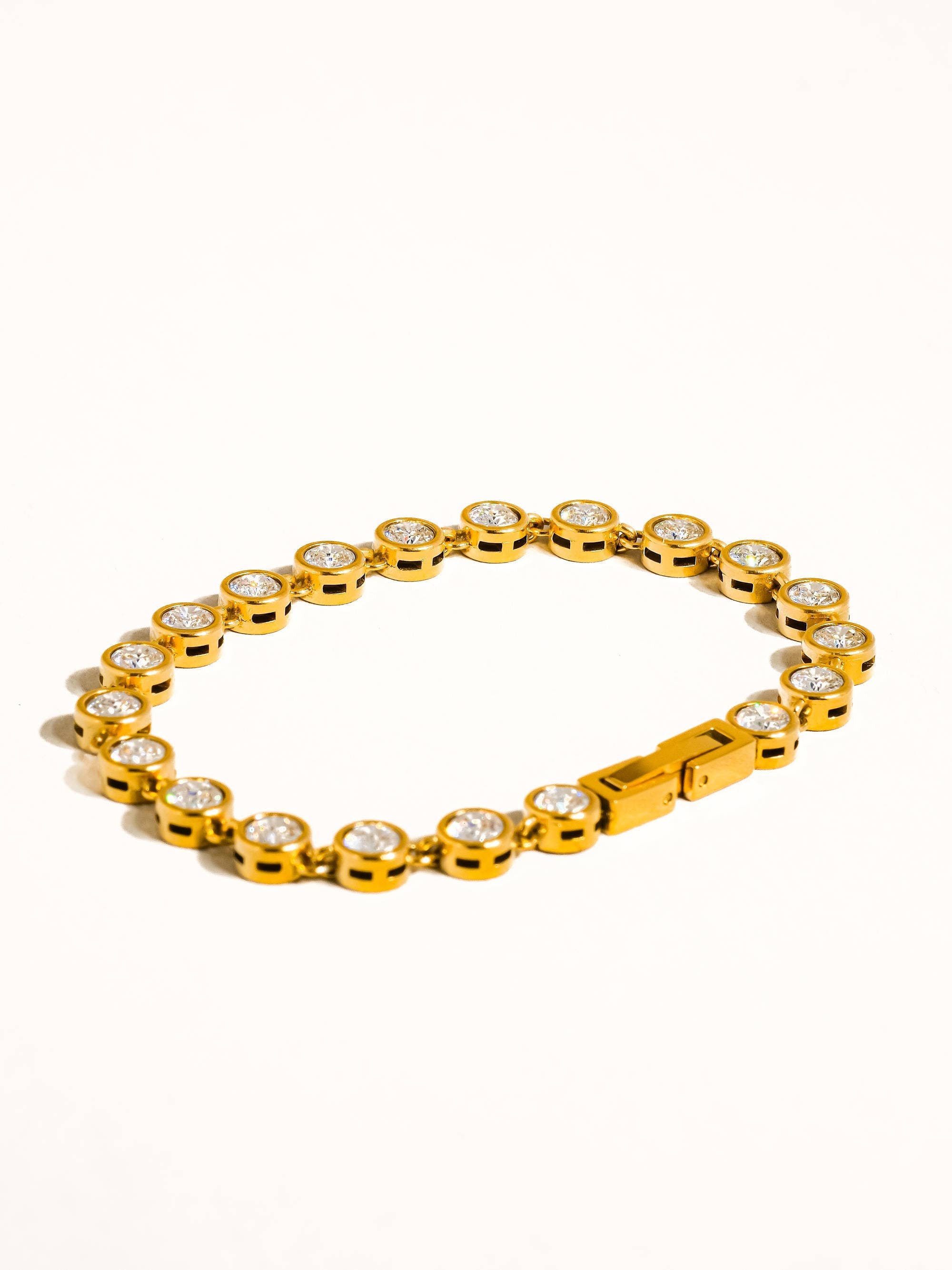 18K Gold Non-Tarnish Amity Bracelet
