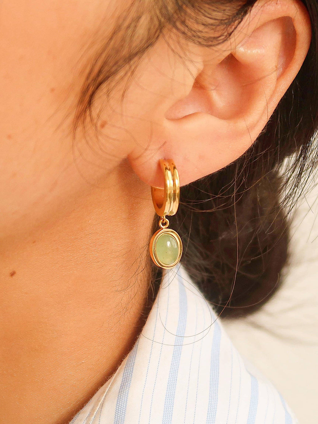 Dainty Round Dangle Earring