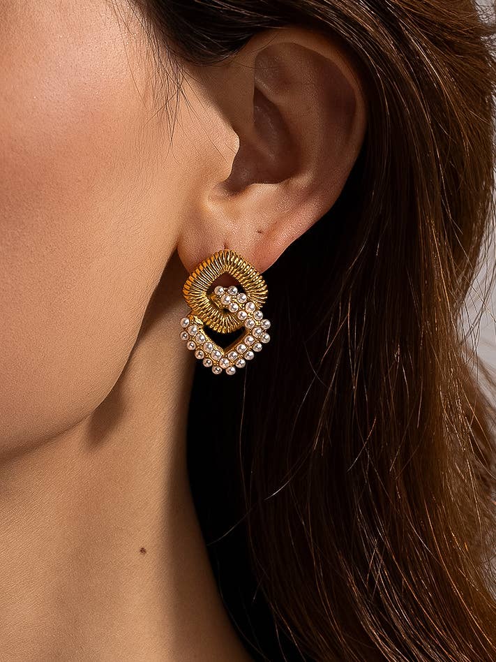 18K Gold Non-Tarnish Pearl Earring