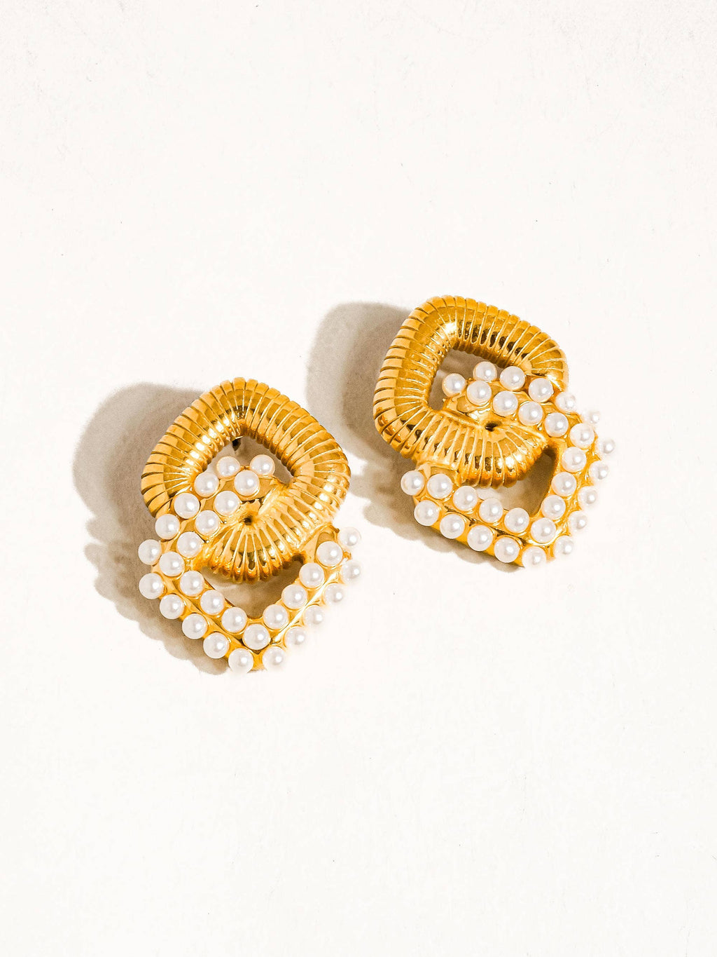 18K Gold Non-Tarnish Pearl Earring