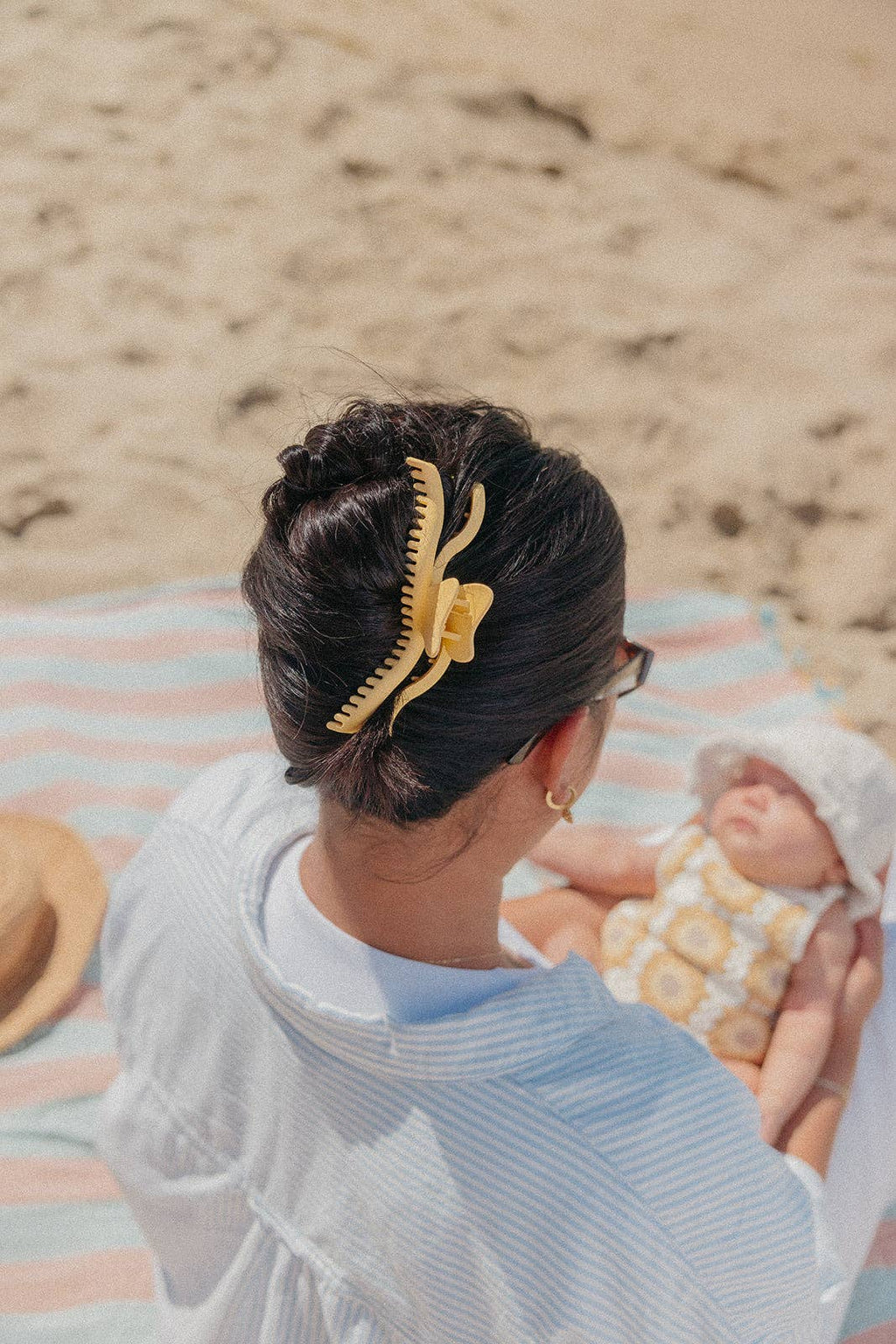 Kaxi Original Wavy Hold Everything Claw
