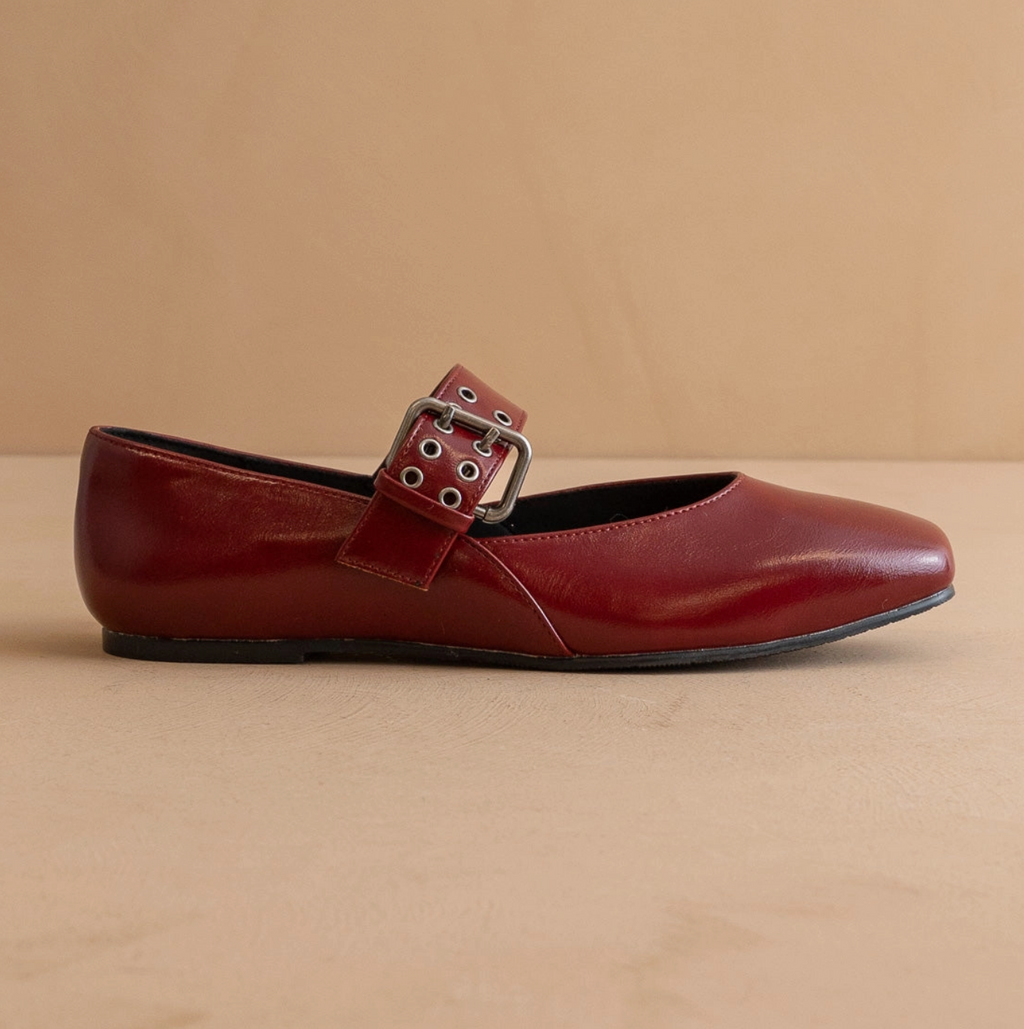 The Soho || Wine Leather Flat