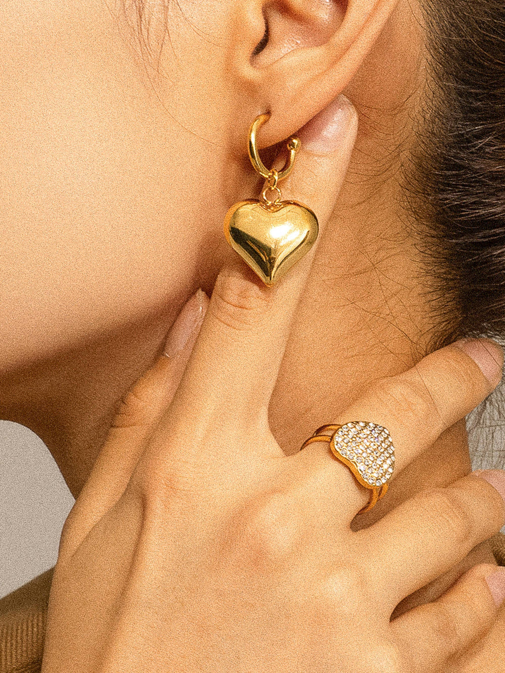 18K Non-Tarnish Dangle Heart Earring