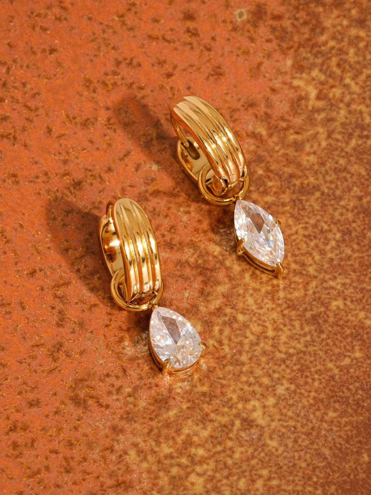 18K Gold Non-Tarnish Teardrop Earrings
